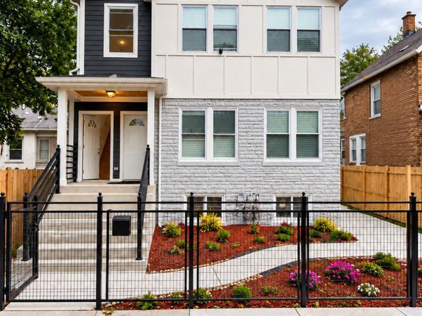 1353 N long Avenue, Chicago, IL 60651