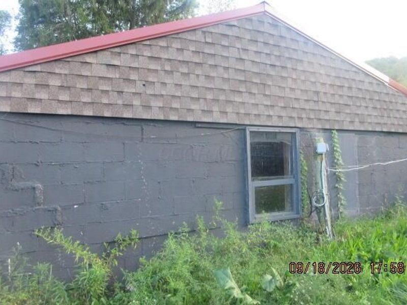4308 Flat Road SE, Uhrichsville, OH 44683 Photo 3