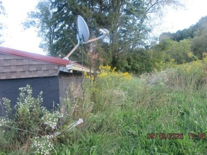 4308 Flat Road SE, Uhrichsville, OH 44683 Photo 4