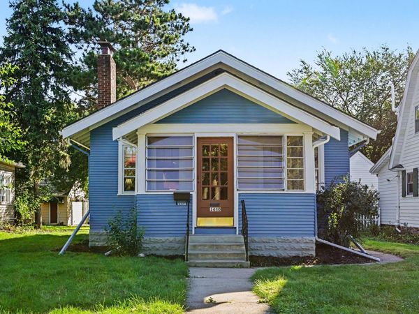 1480 Albert Street N, Saint Paul, MN 55108
