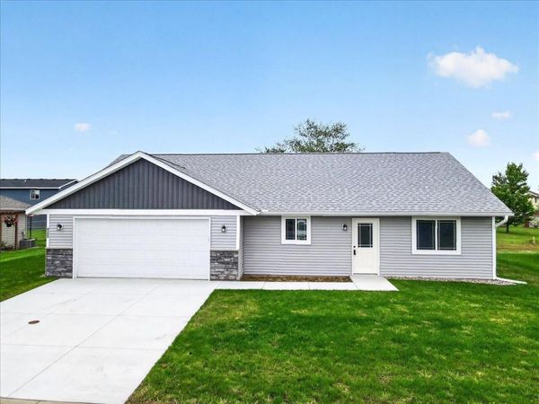 425 4th Avenue SE, Saint Joseph, MN 56374