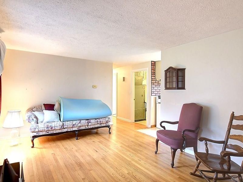 7819 Lyn Drive, Franklin, OH 45005 Photo 6