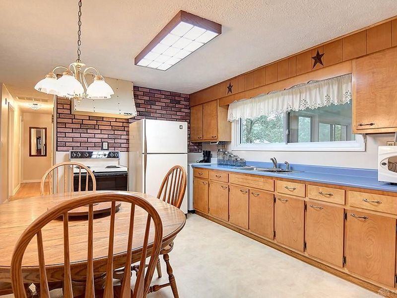 7819 Lyn Drive, Franklin, OH 45005 Photo 7