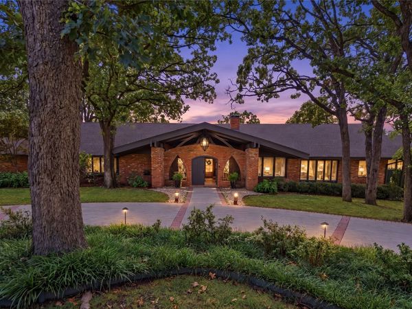 2802 E 67th Place , Tulsa, OK 74136