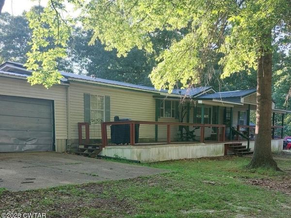 361 New Hope Road , Big Sandy, TN 38221