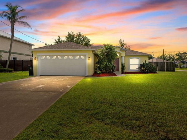 5323 NW Perez Court, Port St. Lucie, FL 34983