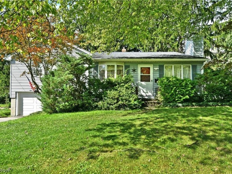 884 Keefer Road, Girard, OH 44420 Photo 2