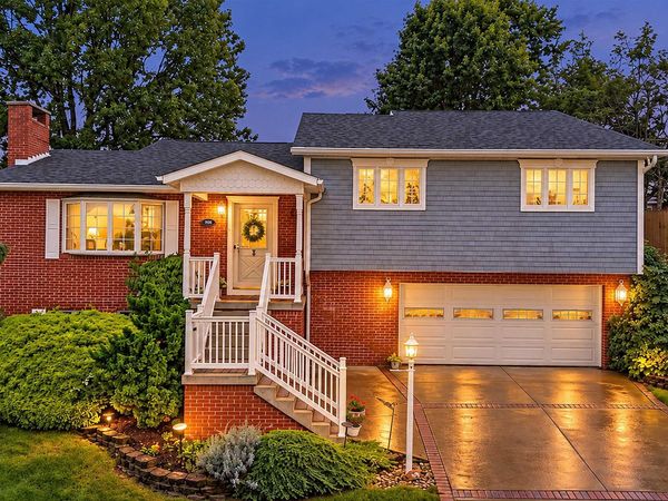 908 Cottonwood Street, Morgantown, WV 26505