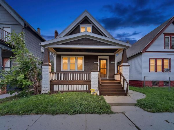 2740 N Buffum STREET, Milwaukee, WI 53212