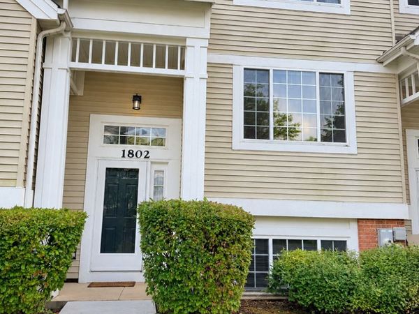 1802 Whirlaway Court , Glendale Heights, IL 60139