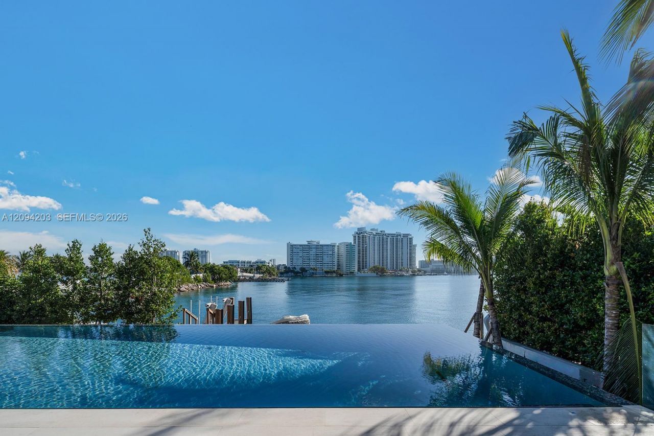 217 E Rivo Alto Dr , Miami Beach, FL 33139 Photo