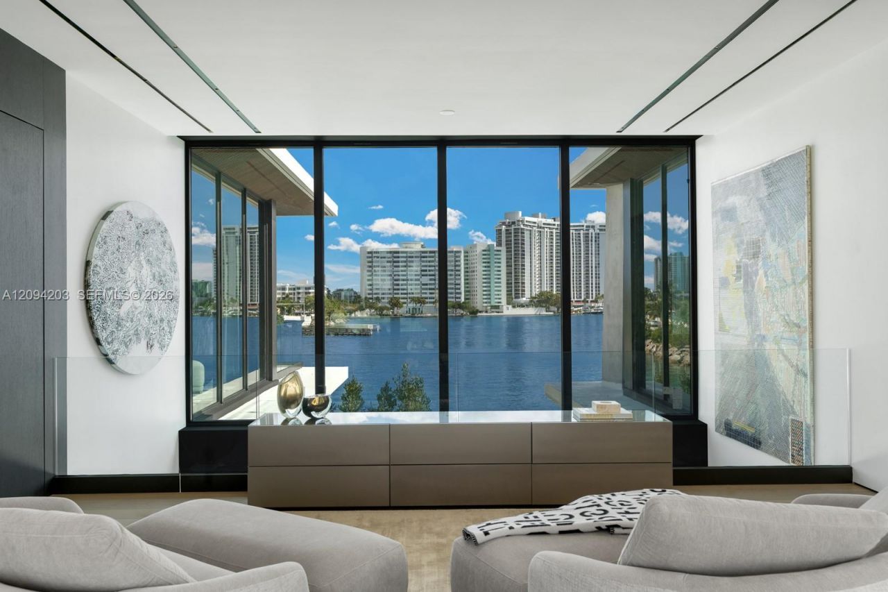 217 E Rivo Alto Dr , Miami Beach, FL 33139 Photo