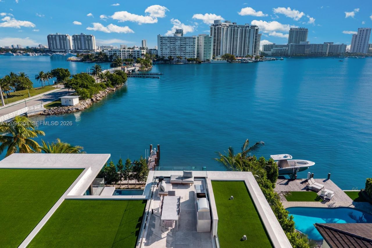 217 E Rivo Alto Dr , Miami Beach, FL 33139 Photo