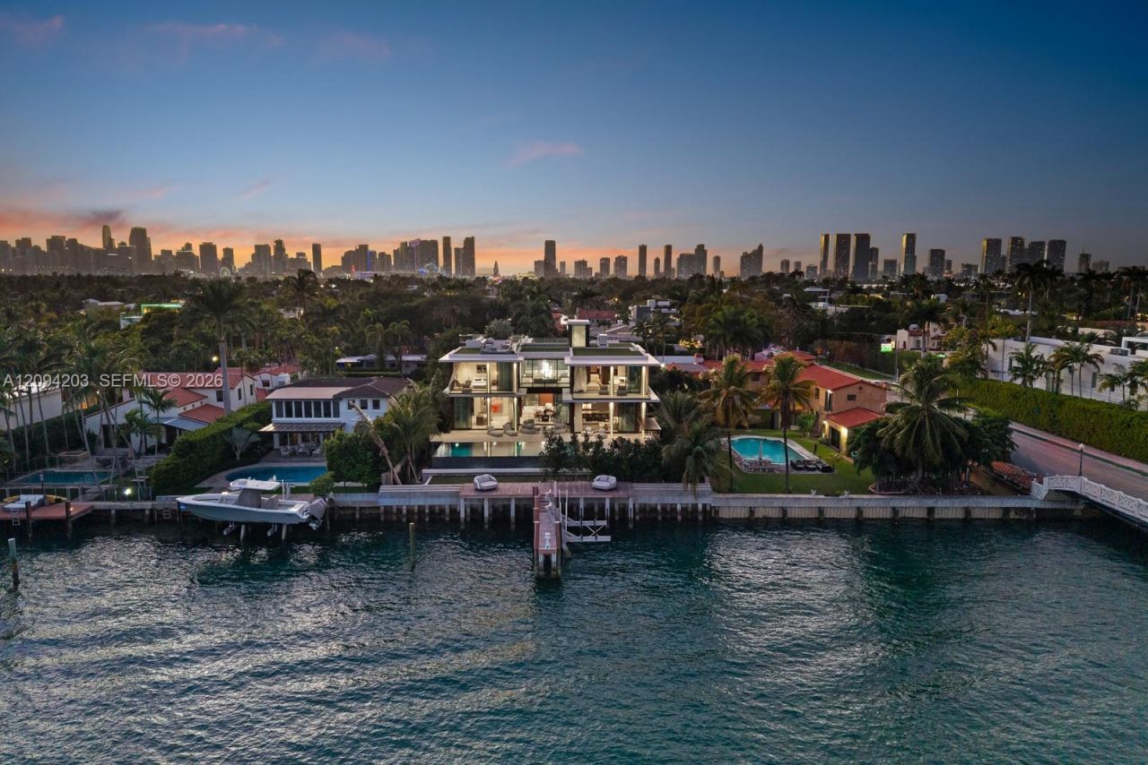 217 E Rivo Alto Dr , Miami Beach, FL 33139 Photo