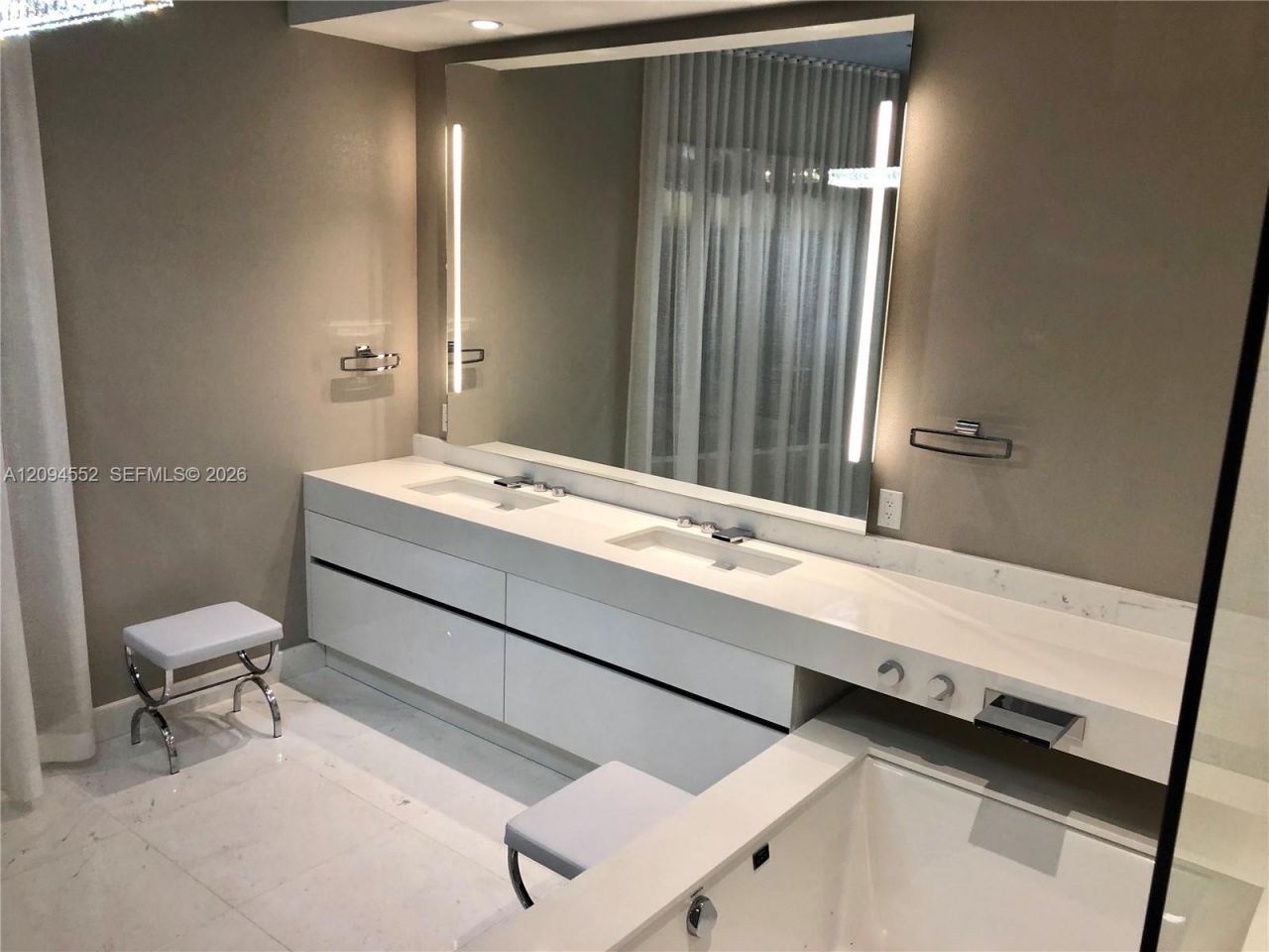 18555 Collins Ave , Unit 2903, Sunny Isles Beach, FL 33160 Photo