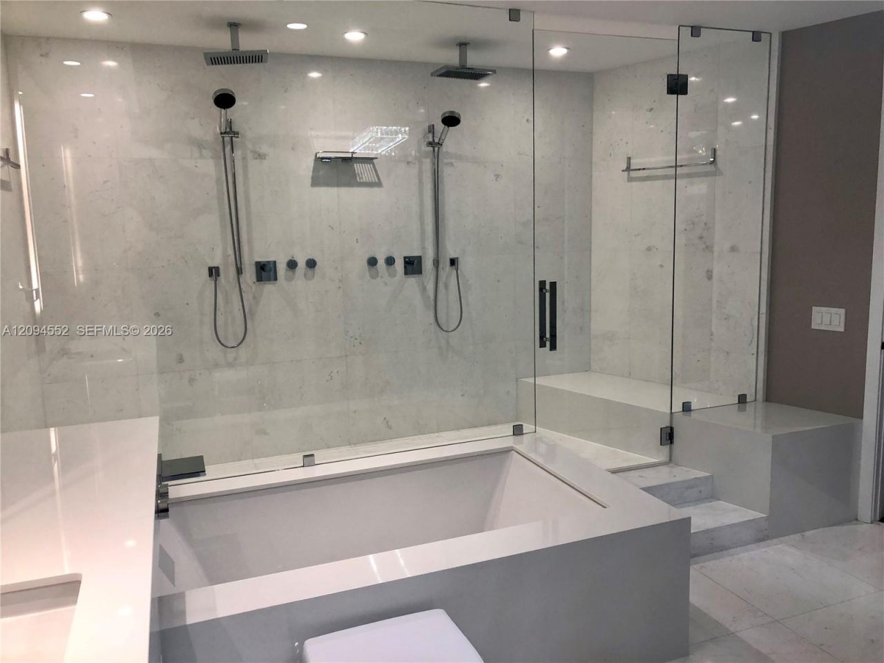 18555 Collins Ave , Unit 2903, Sunny Isles Beach, FL 33160 Photo