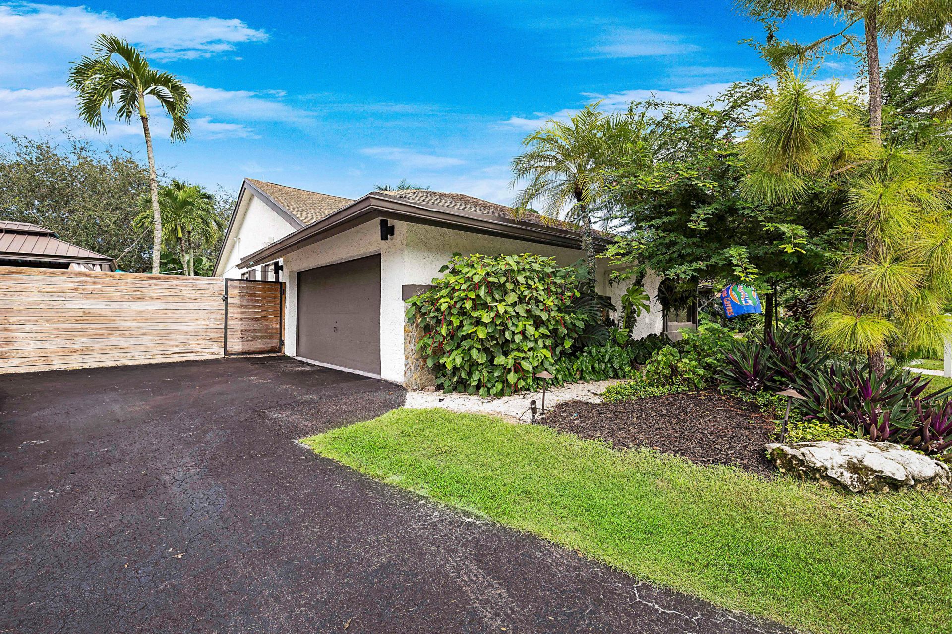 941 Bayberry Point Drive, Plantation, FL 33324 Photo