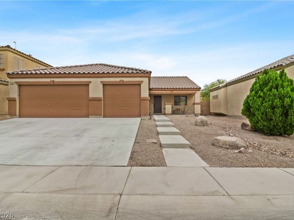 5828 Austin English Street , North Las Vegas, NV 89081