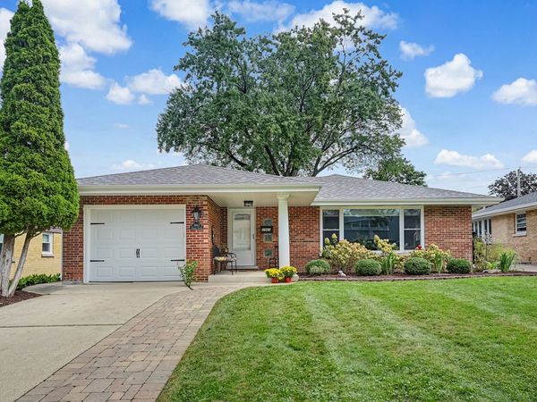 3967 Western Avenue, Western Springs, IL 60558