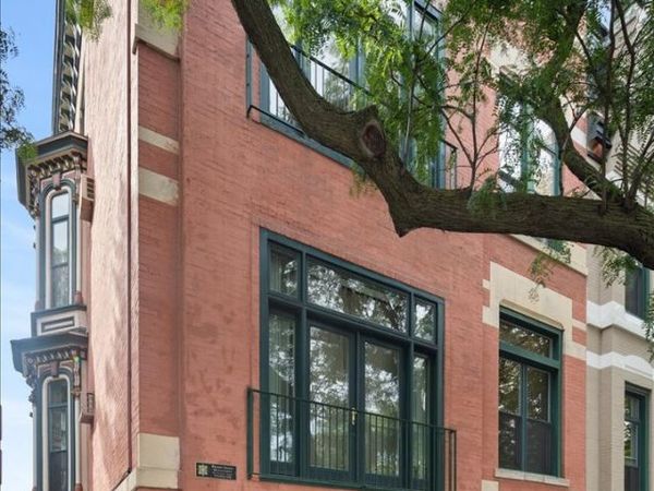 Unit 2S, Chicago, IL 60610