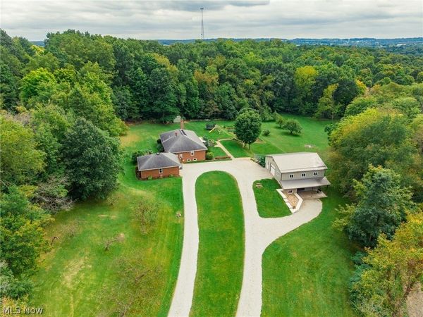 17943 Dover Road , Dundee, OH 44627