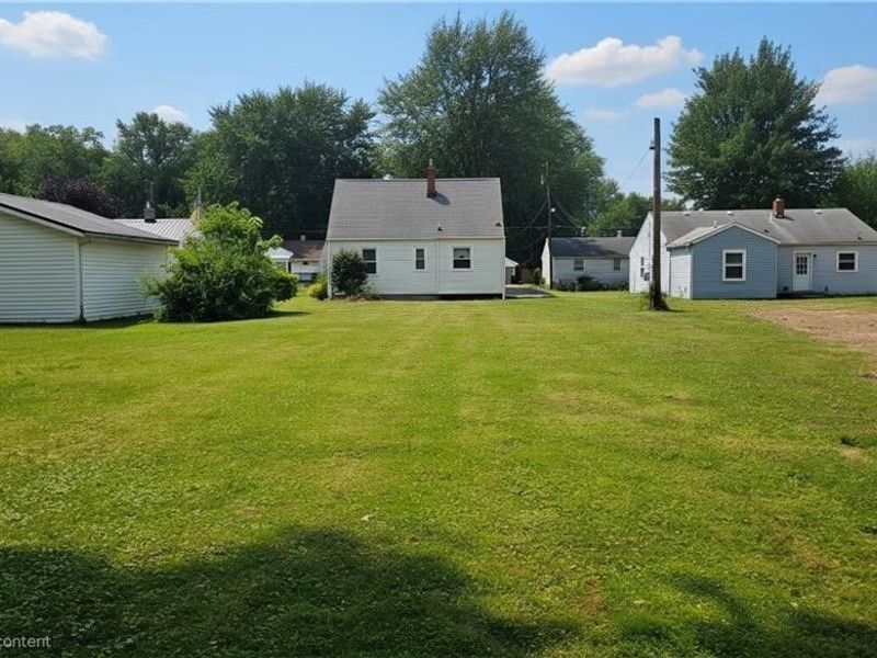 1328 Myrtle Avenue, Ashtabula, OH 44004 Photo 4