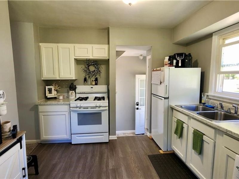 1328 Myrtle Avenue, Ashtabula, OH 44004 Photo 6