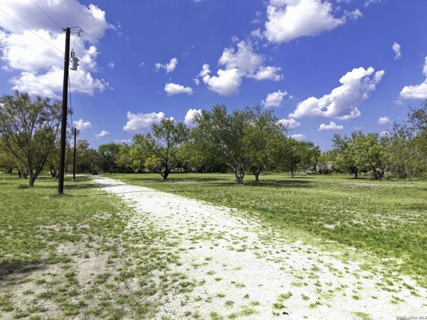 HWY 55 Pvt, Uvalde, TX 78801
