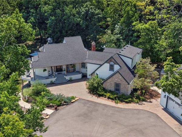 1558 N 600 Road, Baldwin City, KS 66006