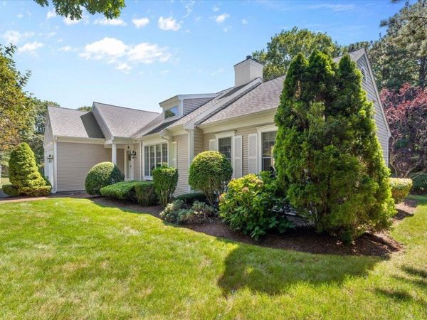 27 Floodtide Lane, Hyannis, MA 02601