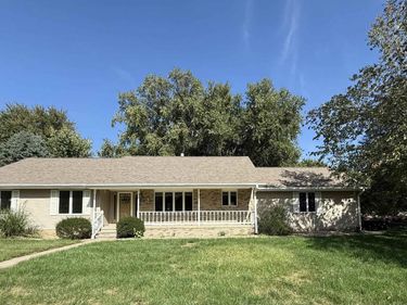 808 Arbor Drive, Nebraska City, NE 68410