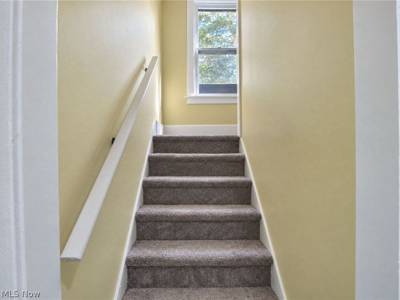 444 Emery Avenue, Youngstown, OH 44507 Photo 9