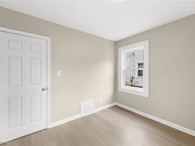 137 E Rosewood Avenue, Akron, OH 44301 Photo 15
