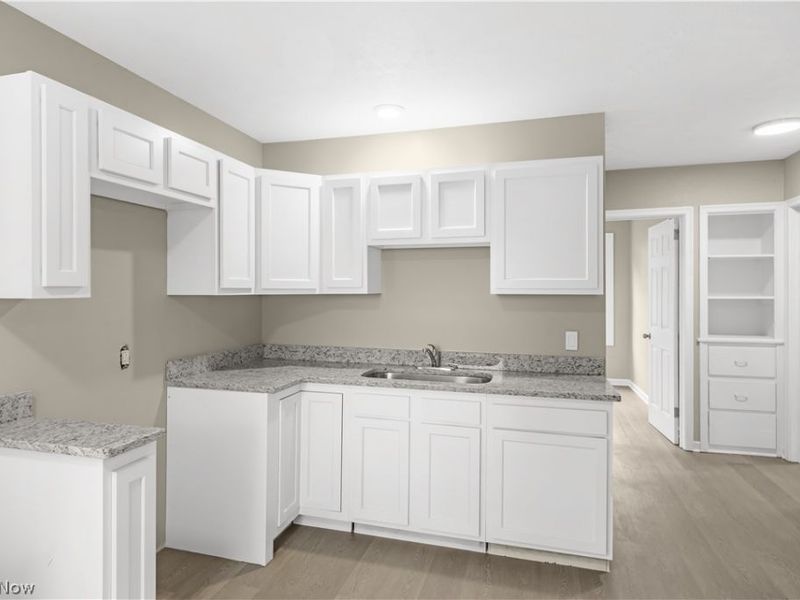 137 E Rosewood Avenue, Akron, OH 44301 Photo 5