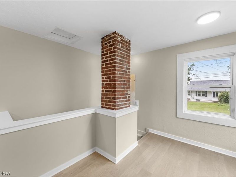 137 E Rosewood Avenue, Akron, OH 44301 Photo 6