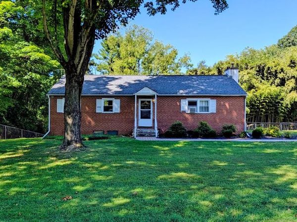 15 LOCKSLEY ROAD , GLEN MILLS, PA 19342