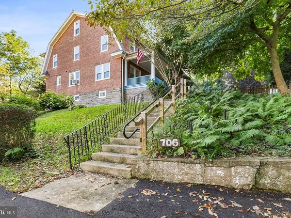 706 HILLBORN AVENUE, SWARTHMORE, PA 19081