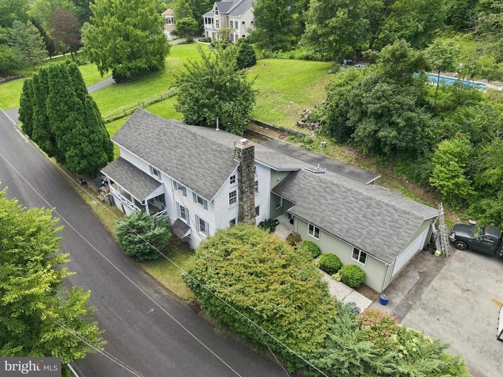 3408 OAK HILL ROAD , EMMAUS, PA 18049