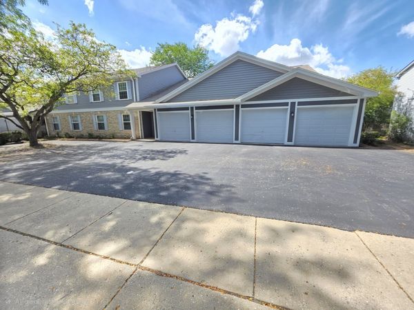 356 Woodview Circle , Unit A, Elgin, IL 60120