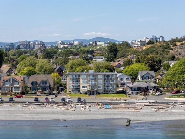 1540 Dallas Rd, Unit #103, Victoria, BC V8S 1A3