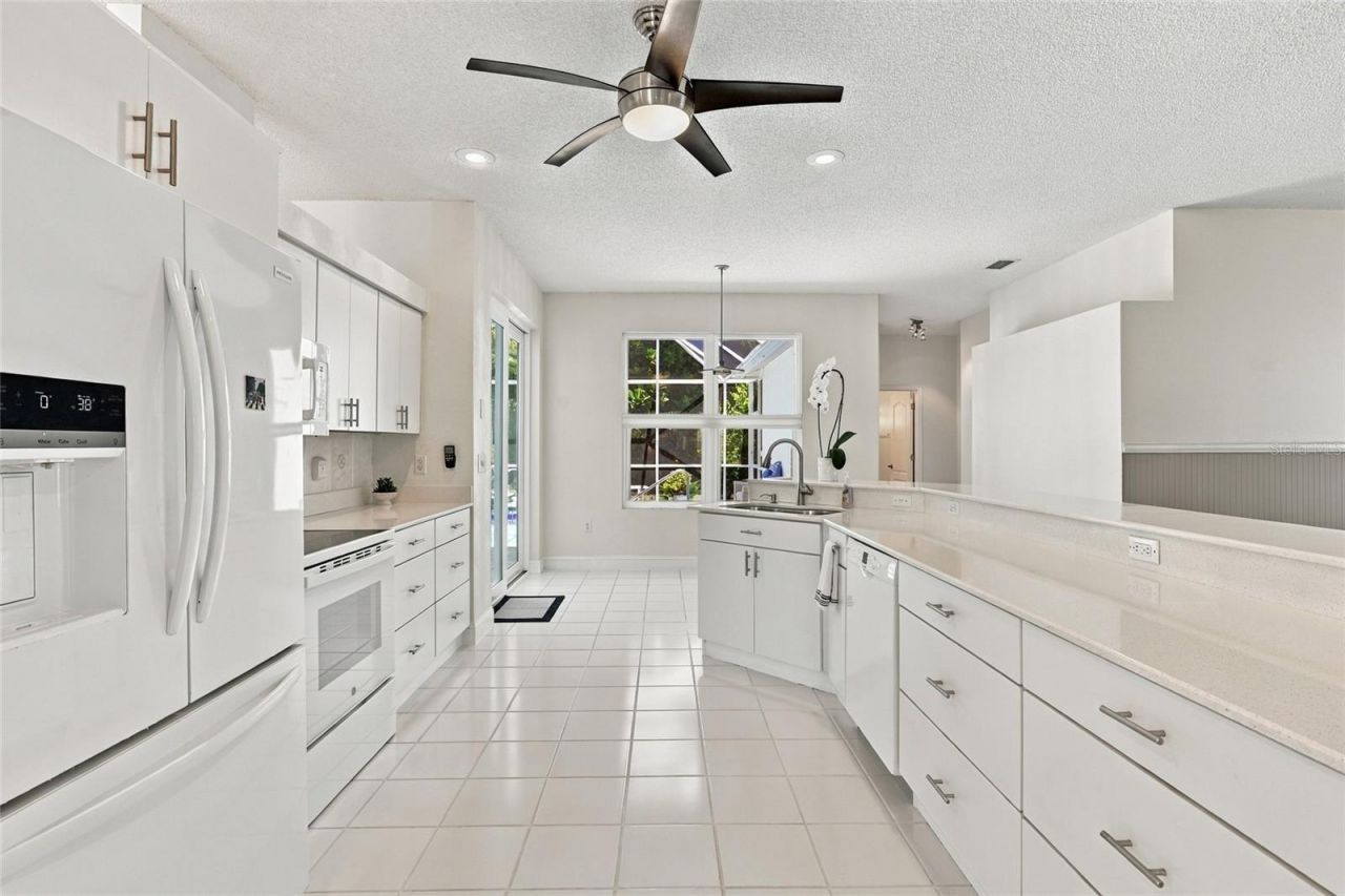 4304 Balmoral Way, Sarasota, FL 34238 Photo