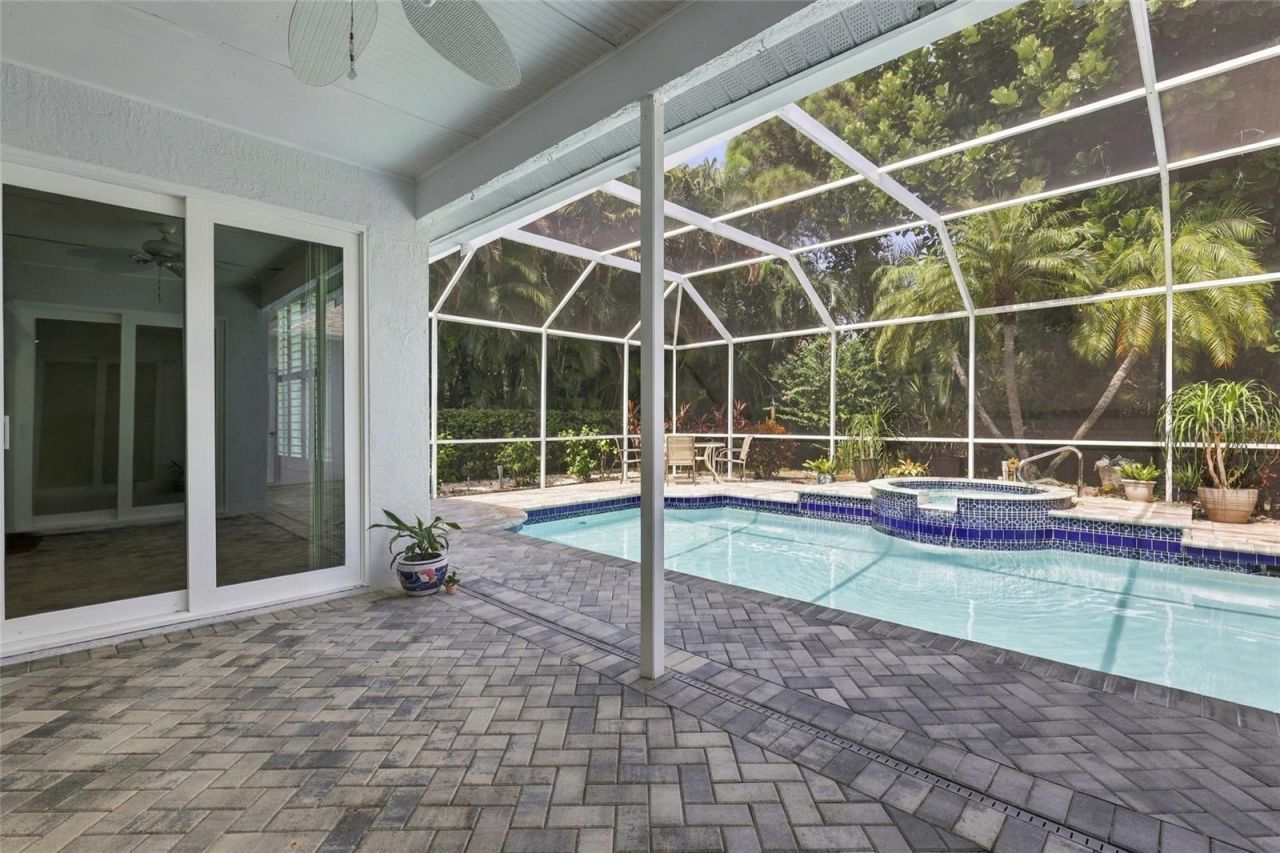 4304 Balmoral Way, Sarasota, FL 34238 Photo