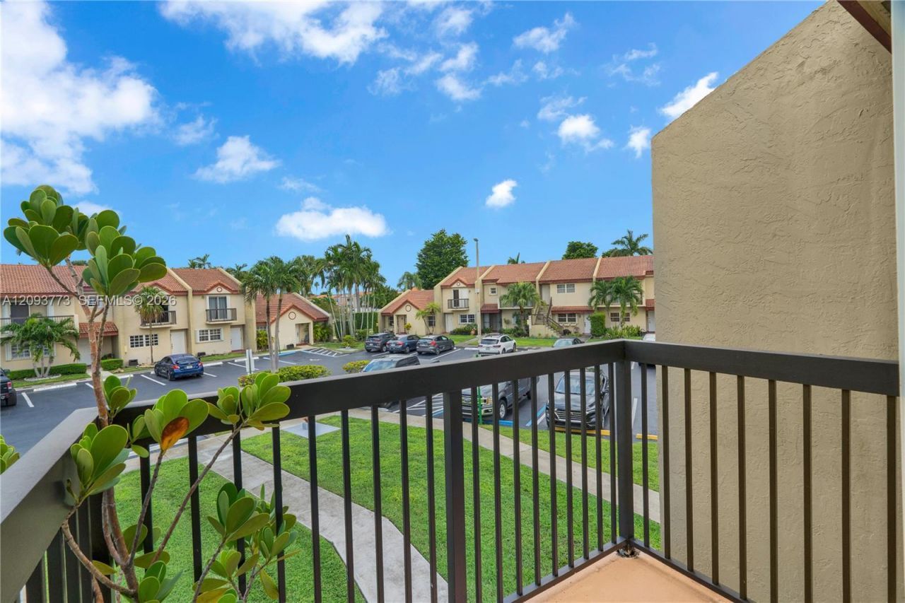 6420 SW 129th Pl , Unit 202, Miami, FL 33183 Photo