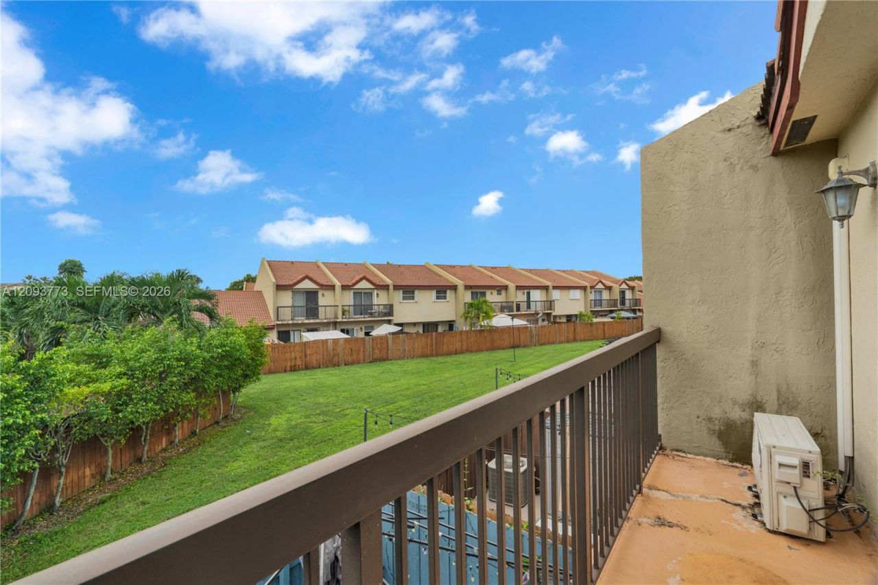 6420 SW 129th Pl , Unit 202, Miami, FL 33183 Photo
