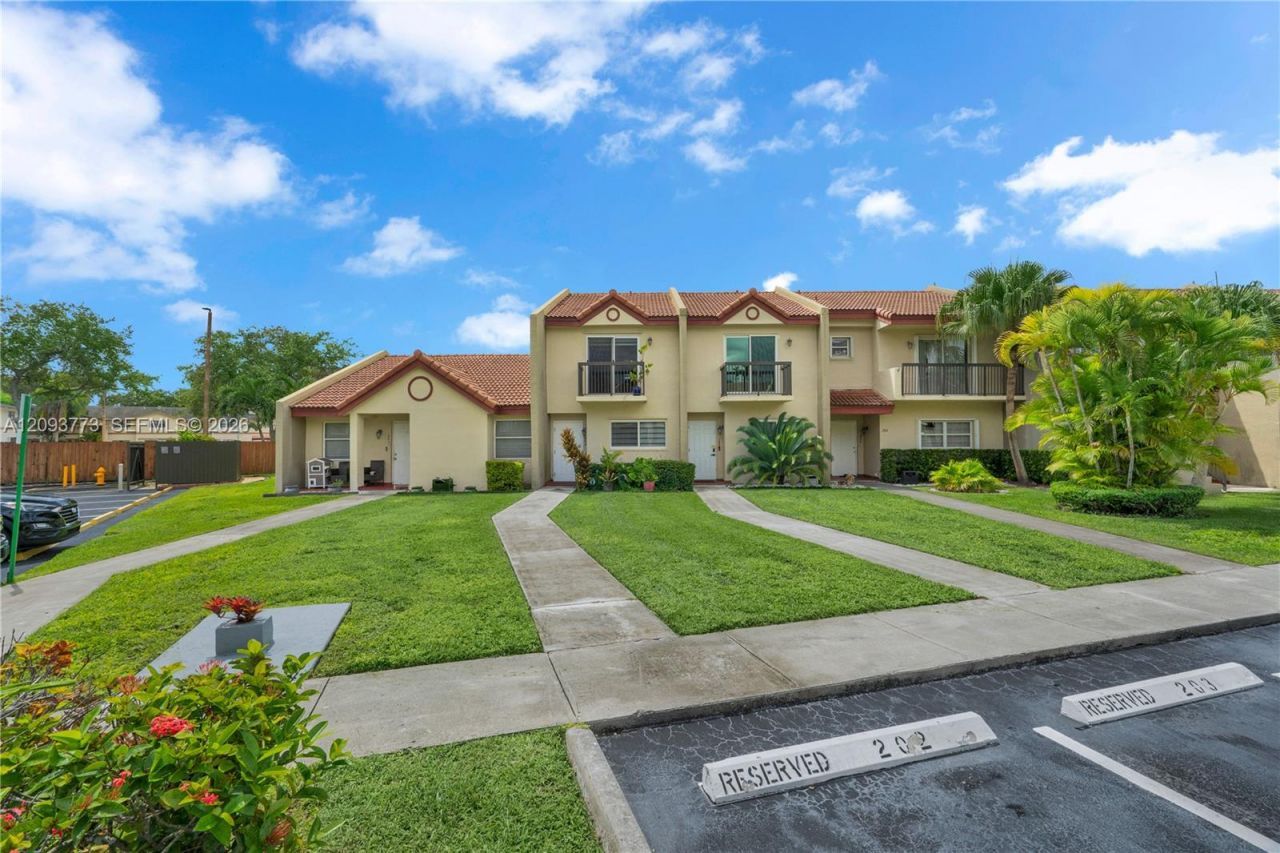 6420 SW 129th Pl , Unit 202, Miami, FL 33183 Photo