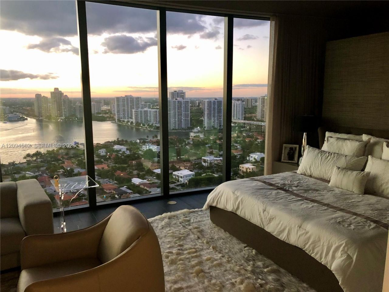 18555 Collins Ave , Unit 2903, Sunny Isles Beach, FL 33160 Photo