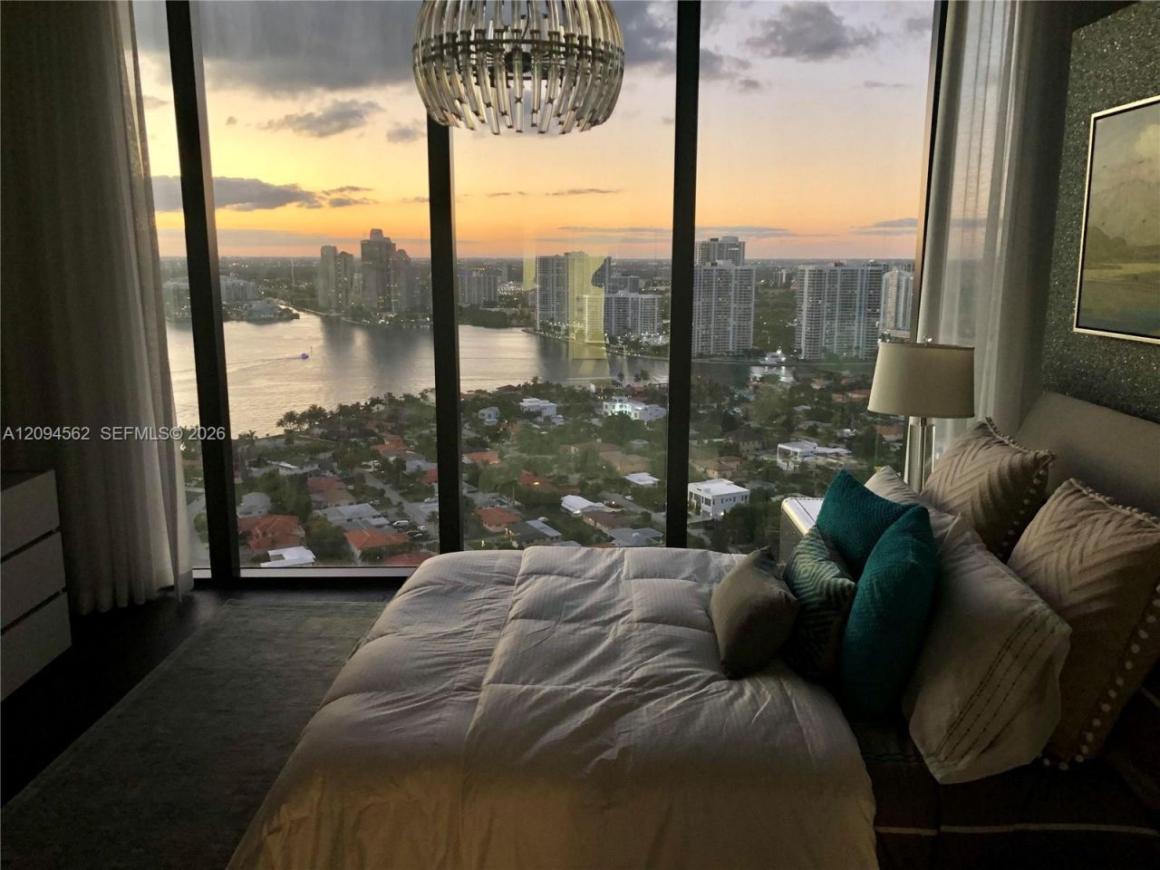 18555 Collins Ave , Unit 2903, Sunny Isles Beach, FL 33160 Photo