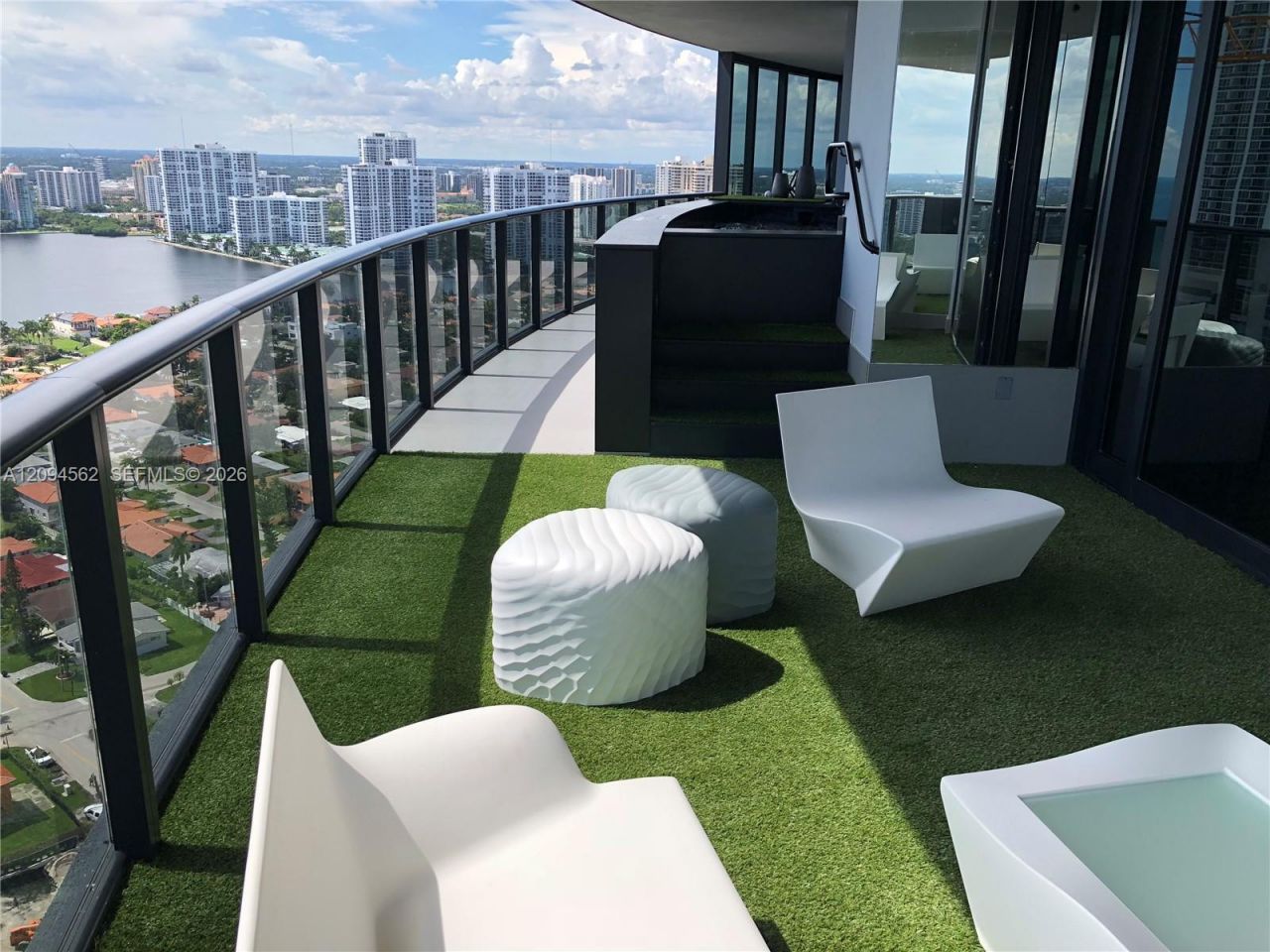 18555 Collins Ave , Unit 2903, Sunny Isles Beach, FL 33160 Photo