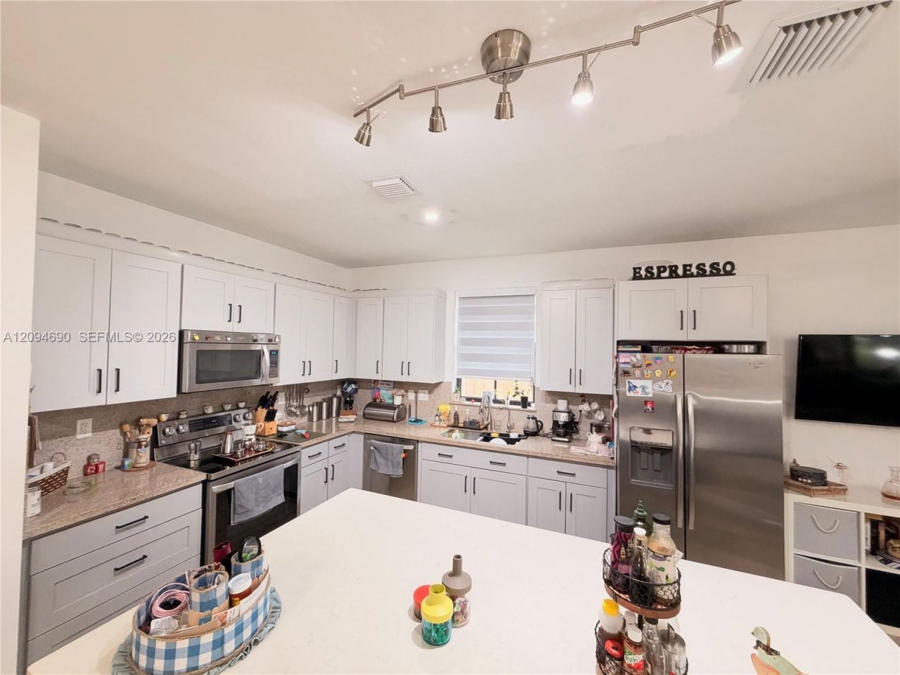 9947 NW 10th Ter , Miami, FL 33172 Photo