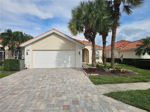 4256 Montalvo CT , NAPLES, FL 34109